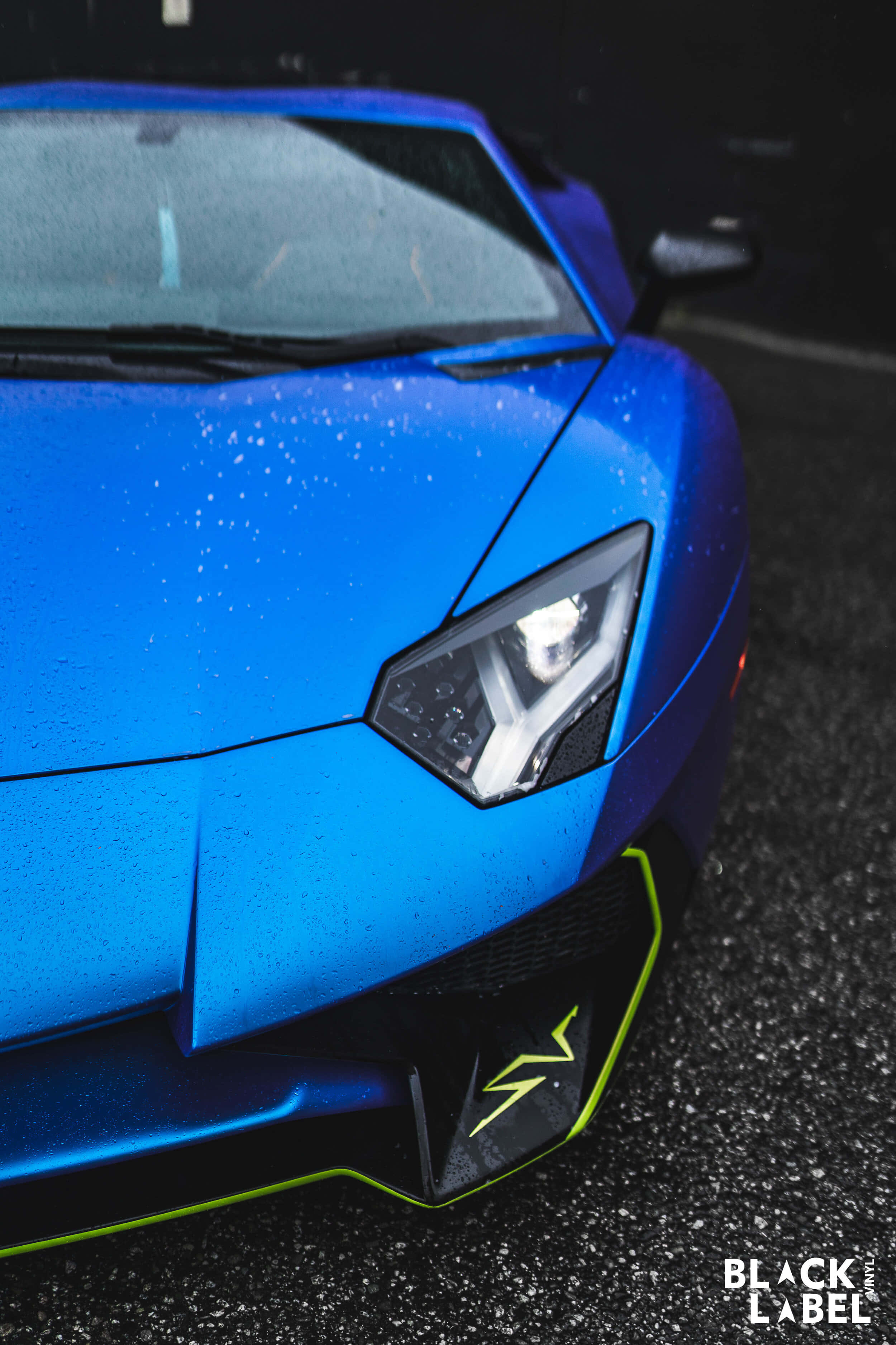 Näytä tyylikkäältä sinisellä Lamborghinilla. Taustakuvat