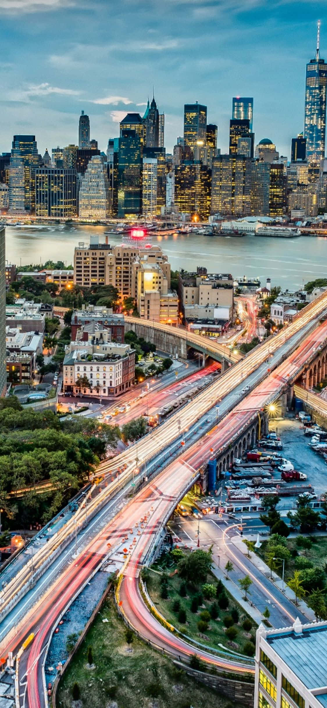New Yorkin kirkkaiden valojen vangitseminen iPhone X:llä Taustakuvat