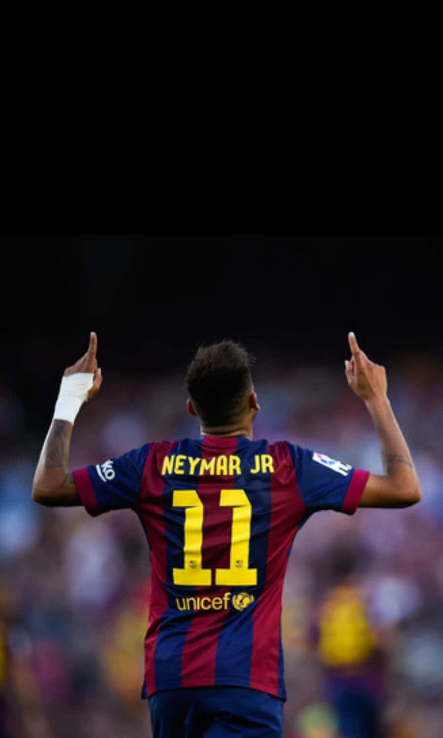Neymar nostaa sormia iPhone Taustakuvat