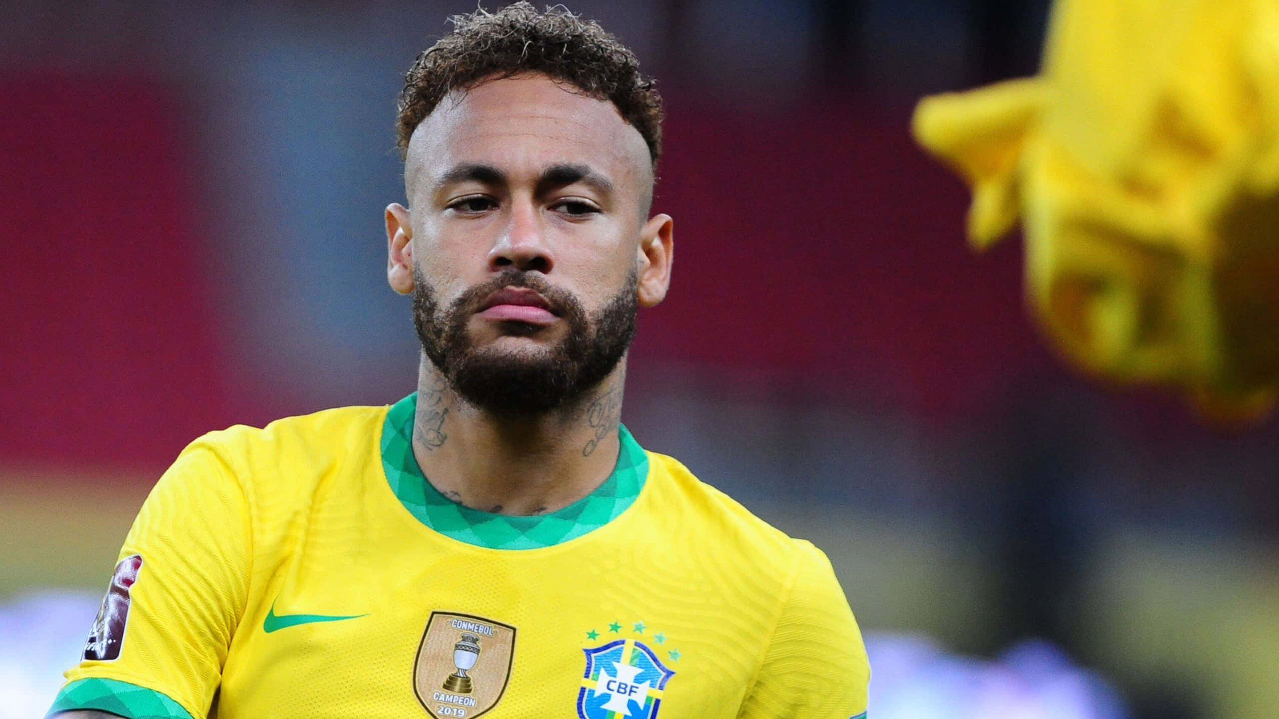 Neymar viitoittaa tietä jalkapallokentällä Taustakuvat