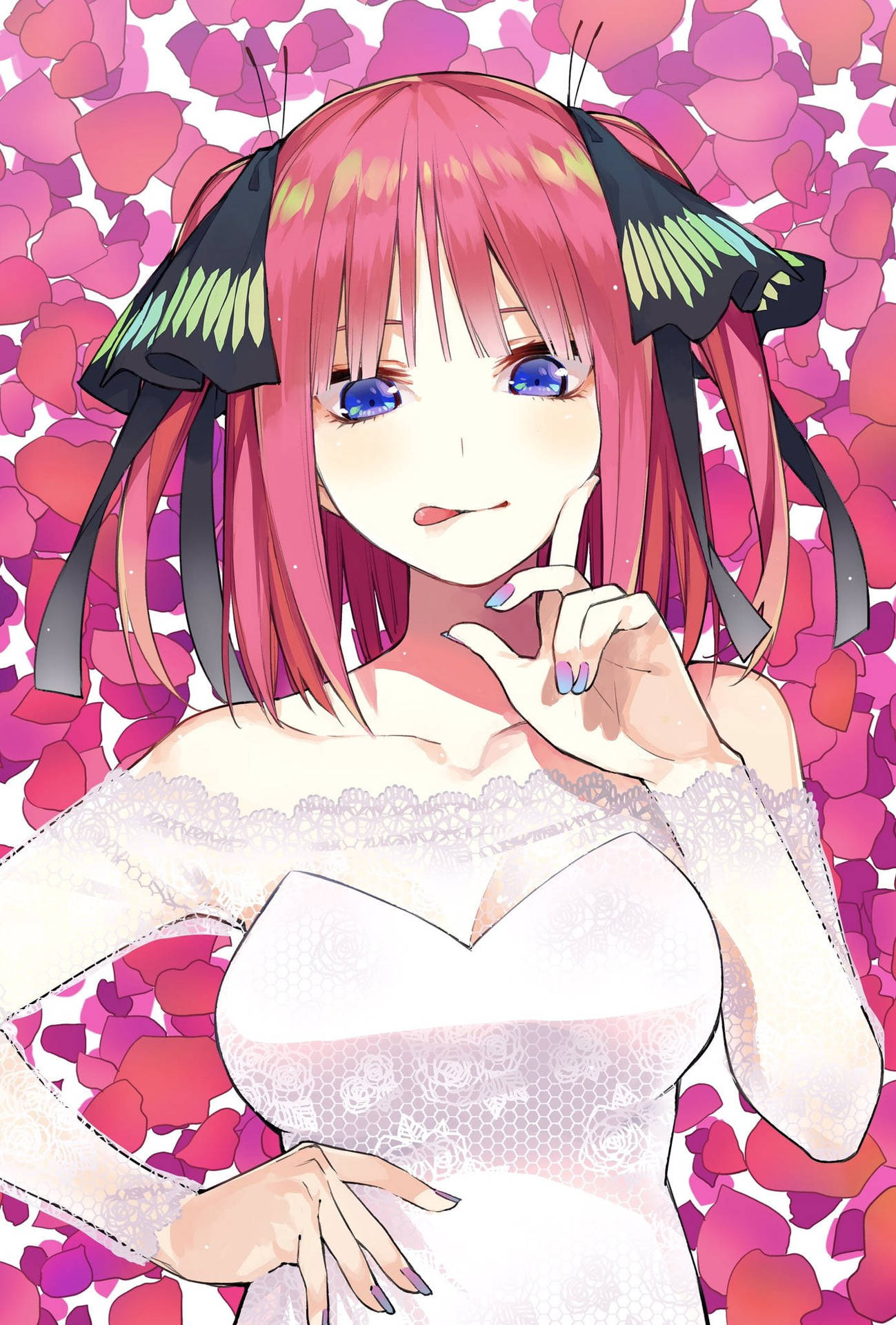 Nino Nakano valkoisessa pitsimekossa — Anime Girl Taustakuvat