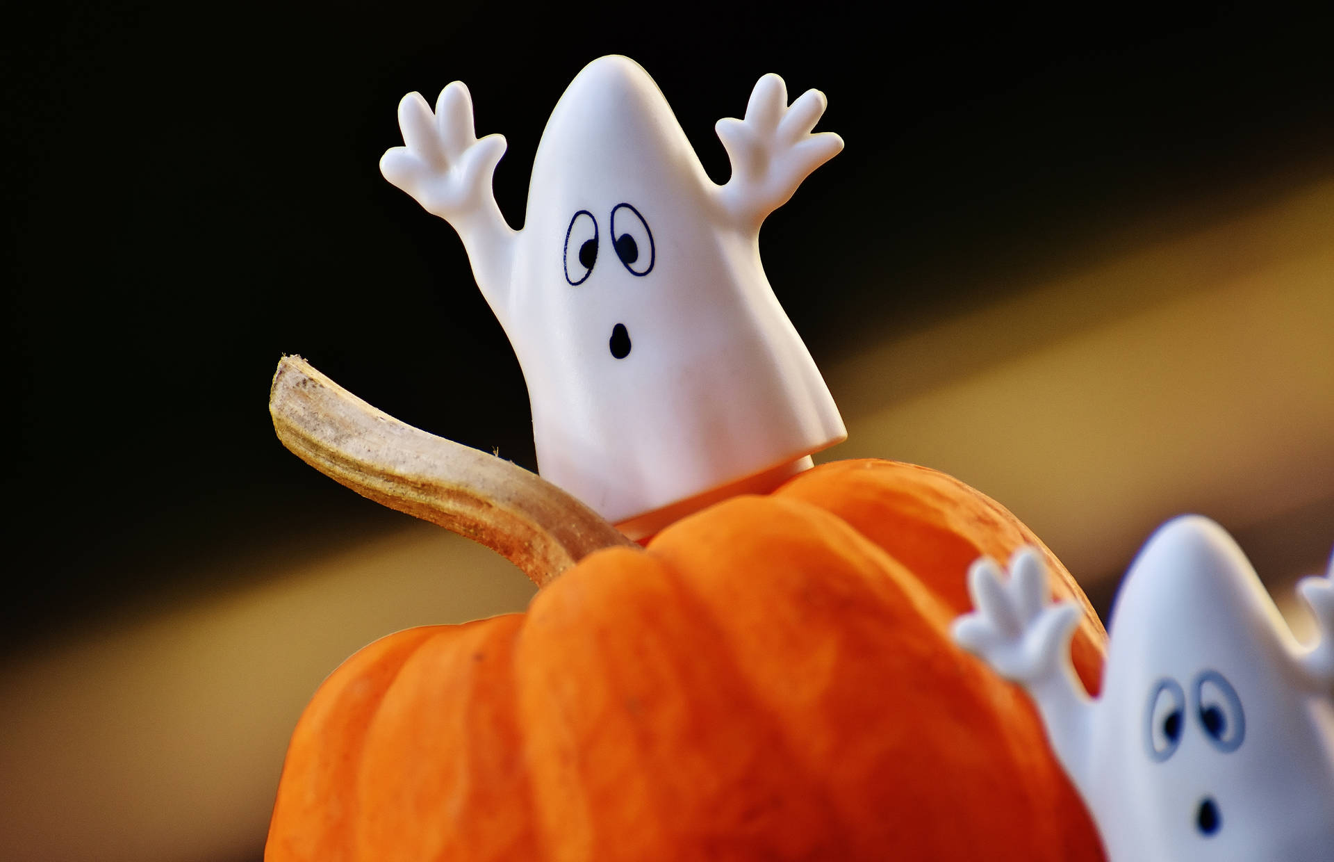 Halloween-kummitusvilttihahmot -taustakuva