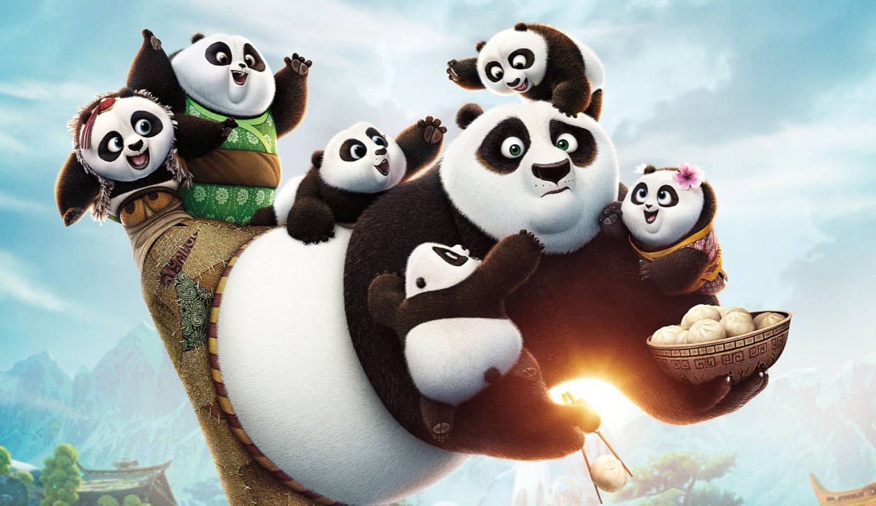 Po ja pieni pandakarhu 4K-kuvaksi Taustakuvat