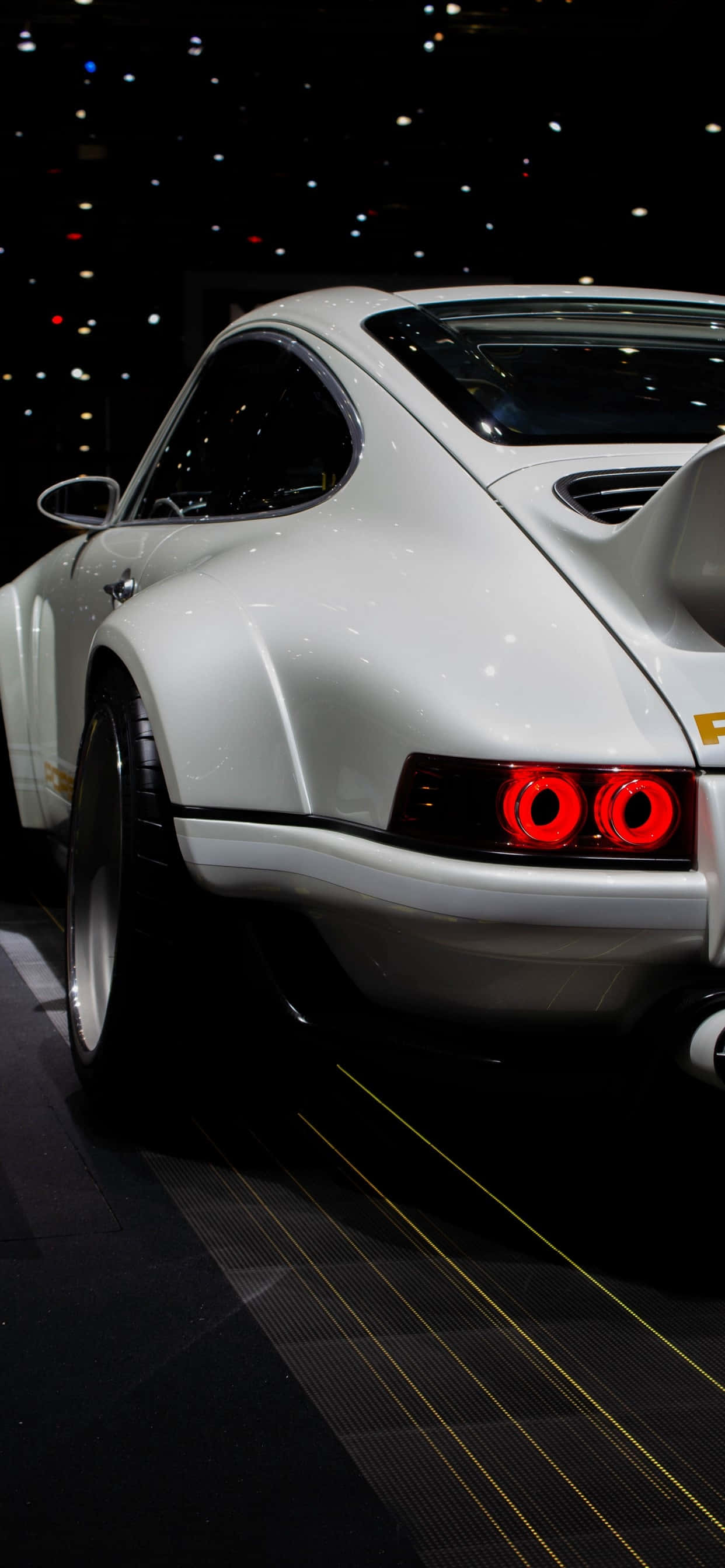Project Cars 2:n nopeus ja jännitys iPhone Xs Maxilla Taustakuvat