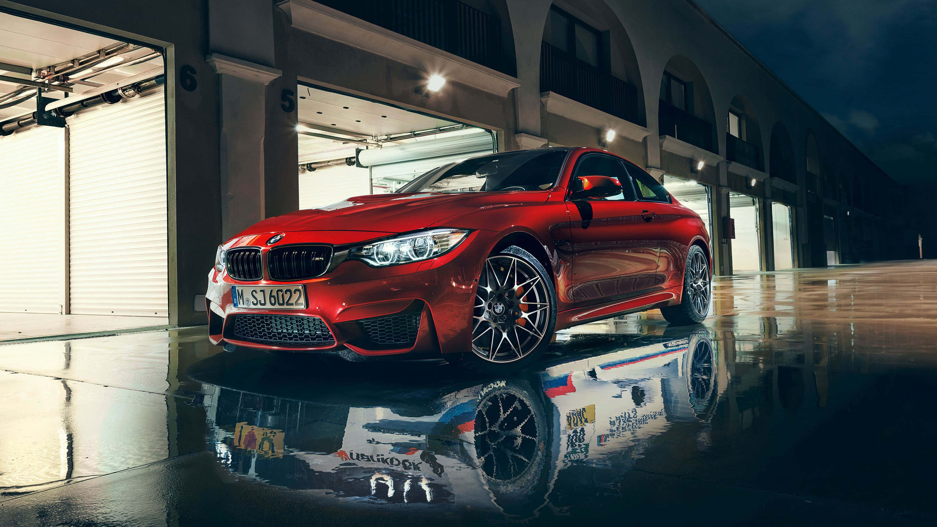 Punavalkoinen siisti BMW Taustakuvat