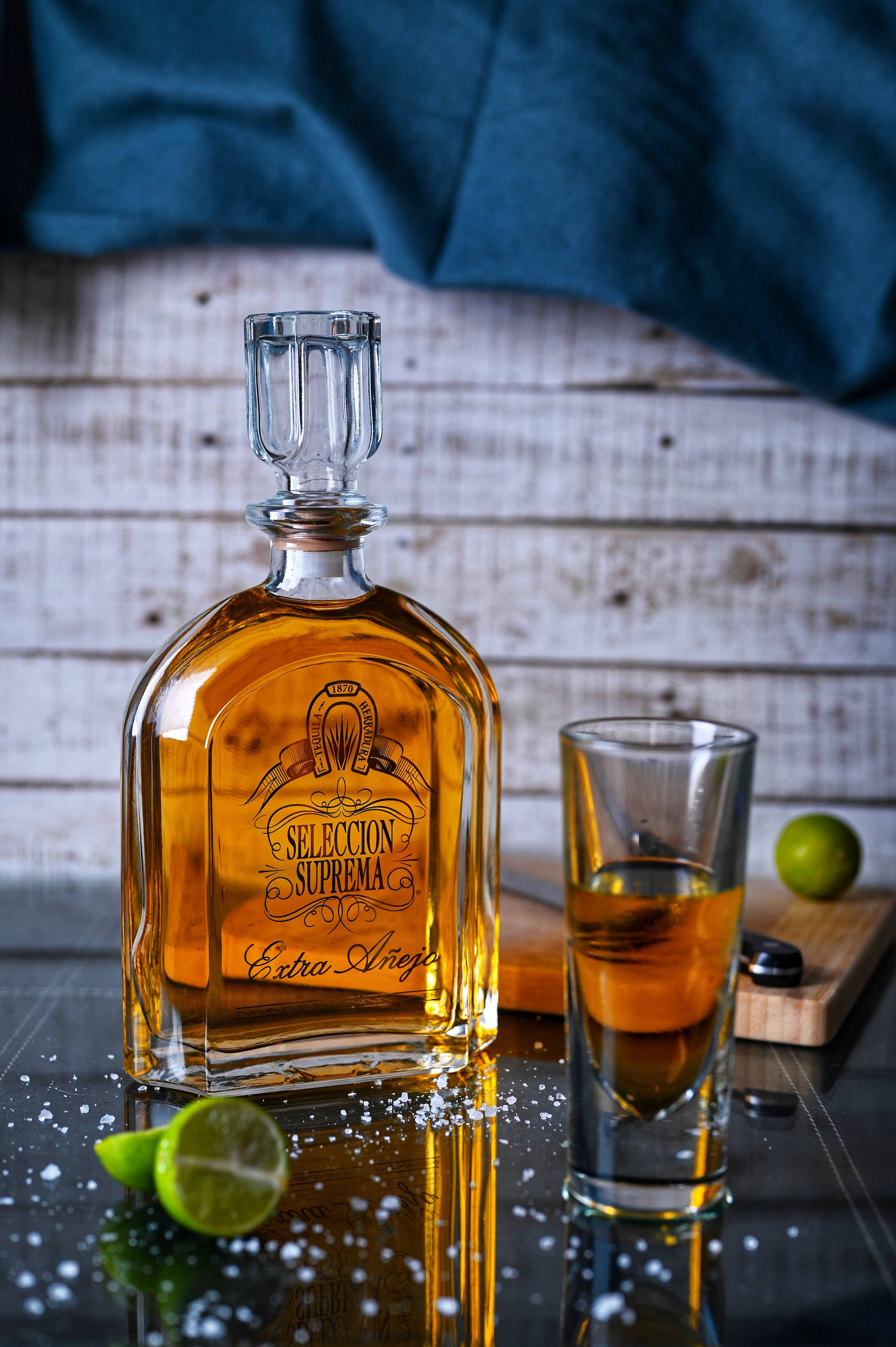 Seleccion Suprema -tequila ja viskilasi Taustakuvat
