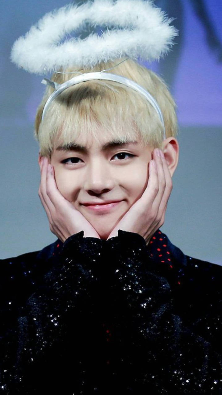 Söpö BTS V enkelin sädekehällä Taustakuvat