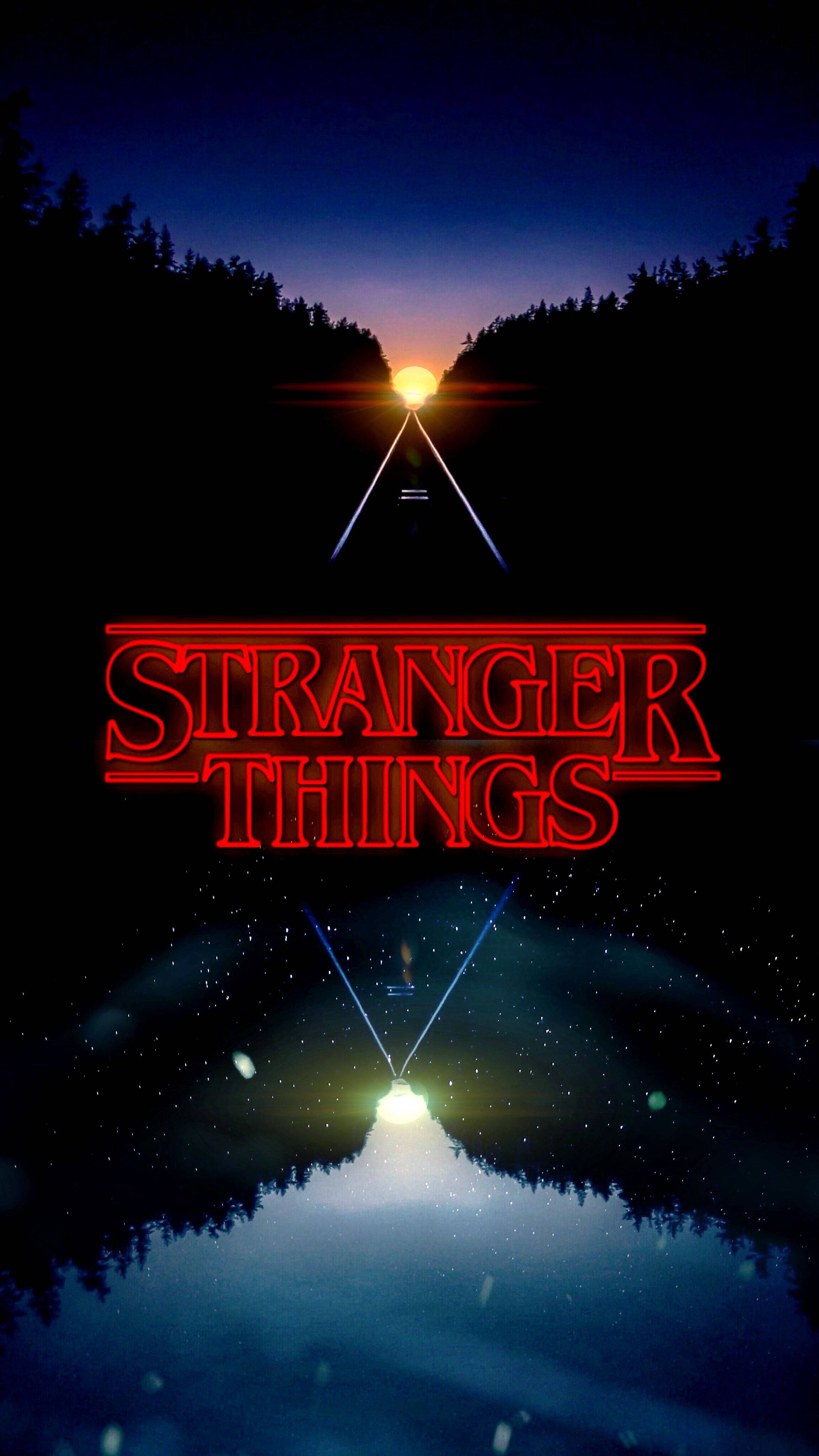 Suloinen Stranger Things -tumma metsäsiluetti Taustakuvat