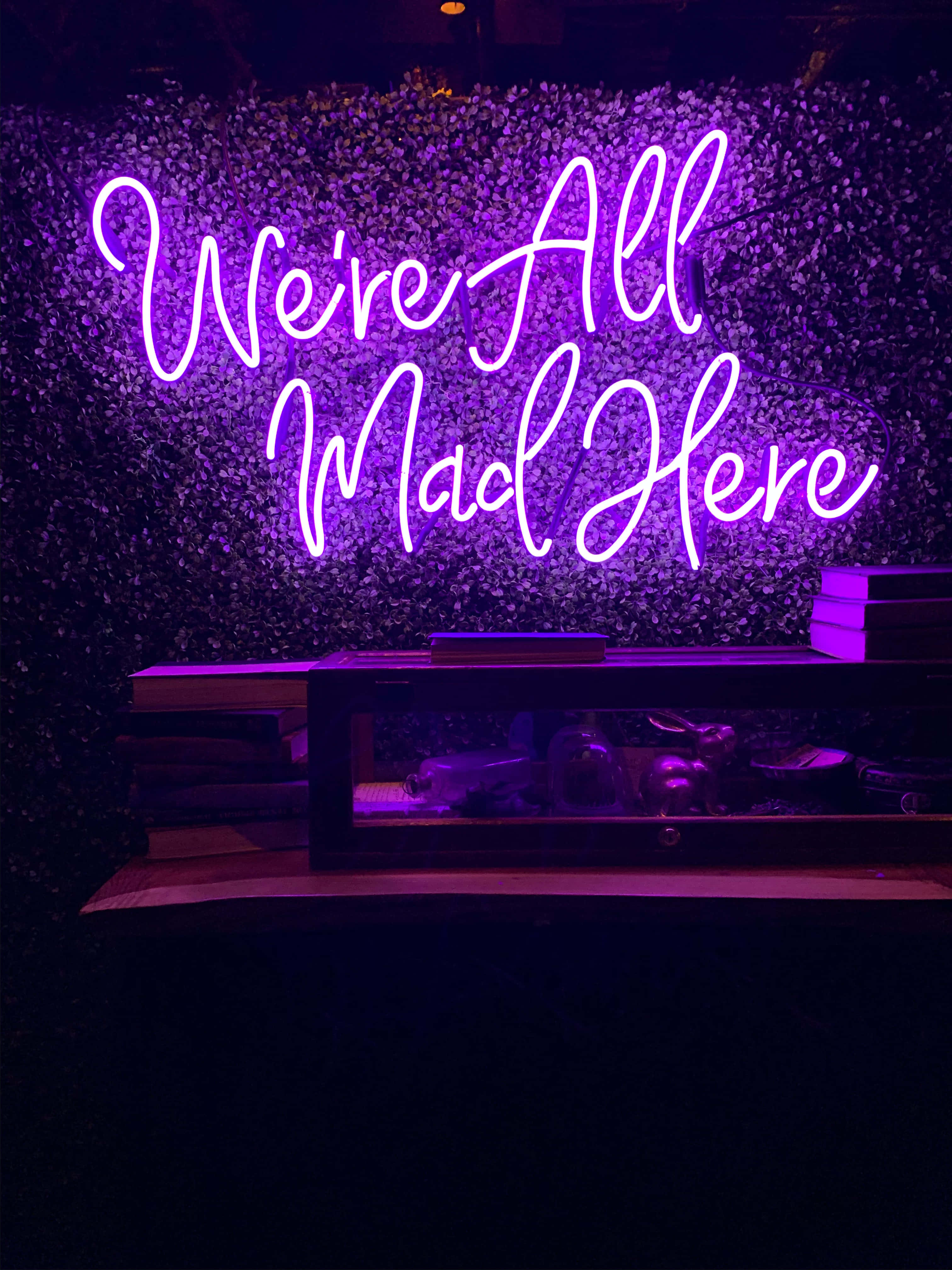 Surrealistinen neonvioletti maailma Taustakuvat
