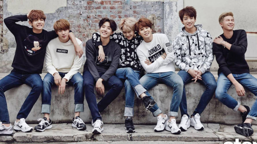 Syventynyt musiikkiin - BTS BangtanTV Taustakuvat