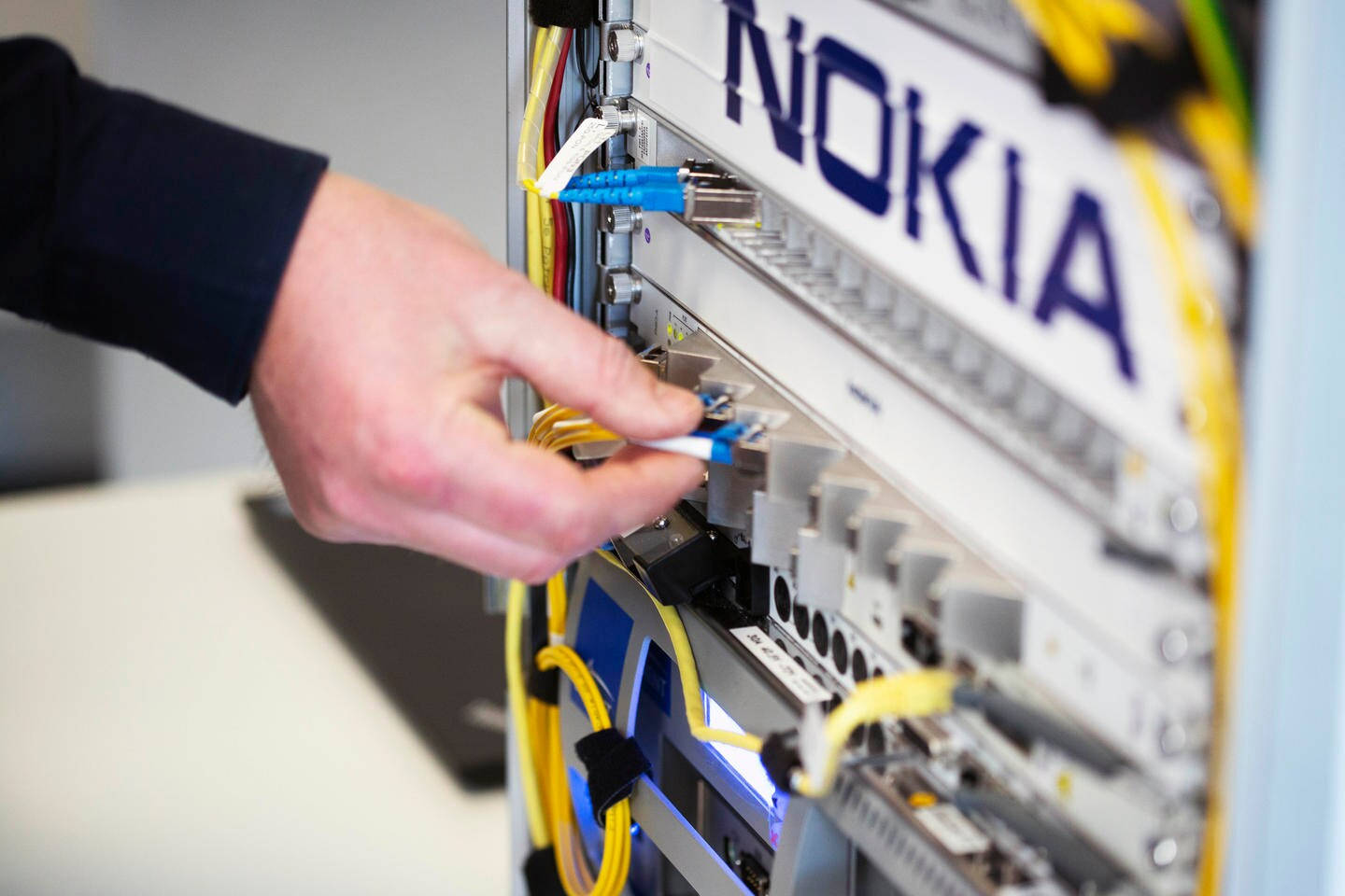 Teknikko Nokian erittäin nopea laajakaista Taustakuvat