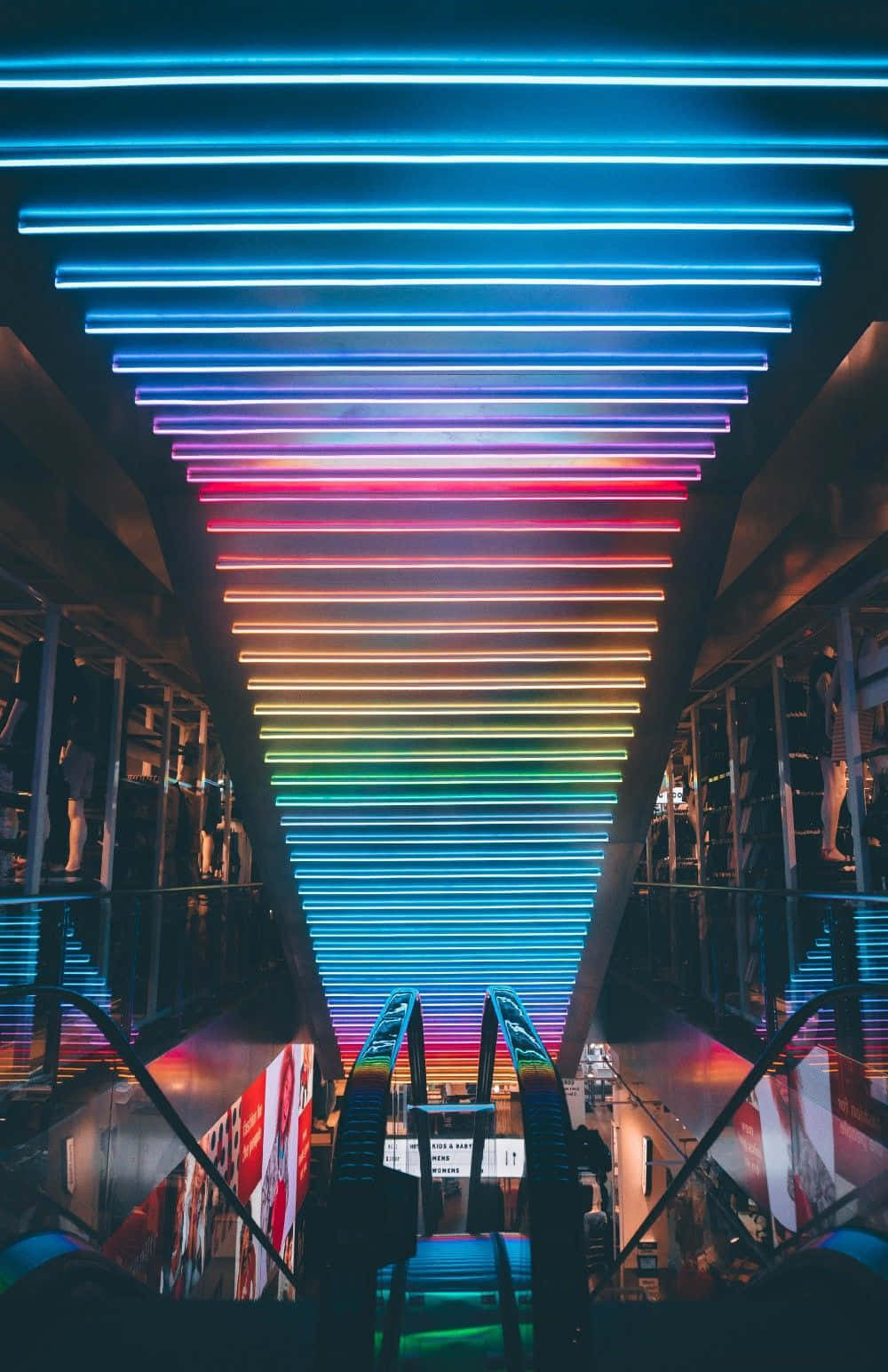 Tervetuloa Neon Cityyn – Valojen kaupunkiin Taustakuvat
