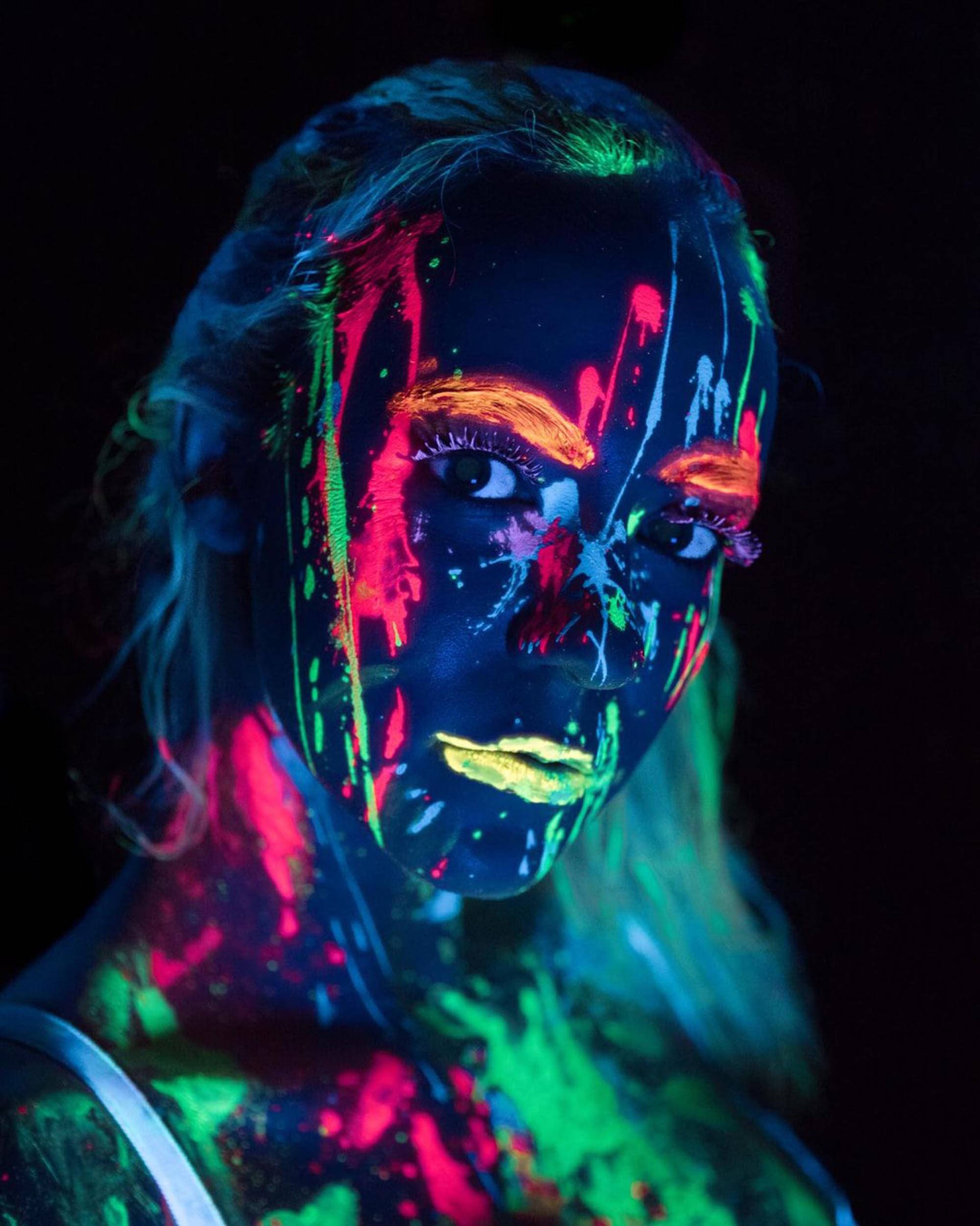 Trippivä dark aesthetic neon-neito Taustakuvat