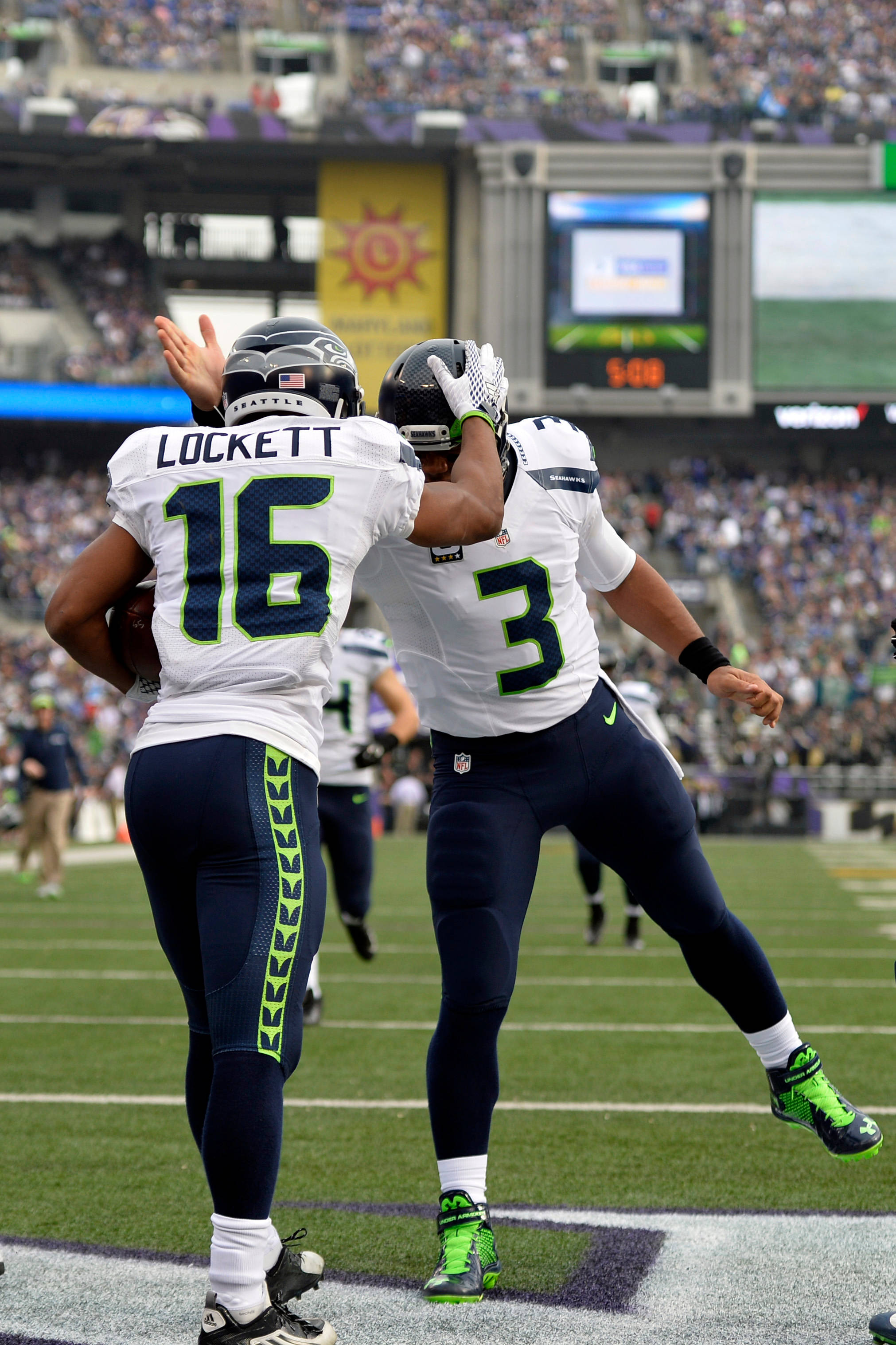 Tyler Lockett Russell Wilson jalkapalloilija Seattle Seahawks Taustakuvat