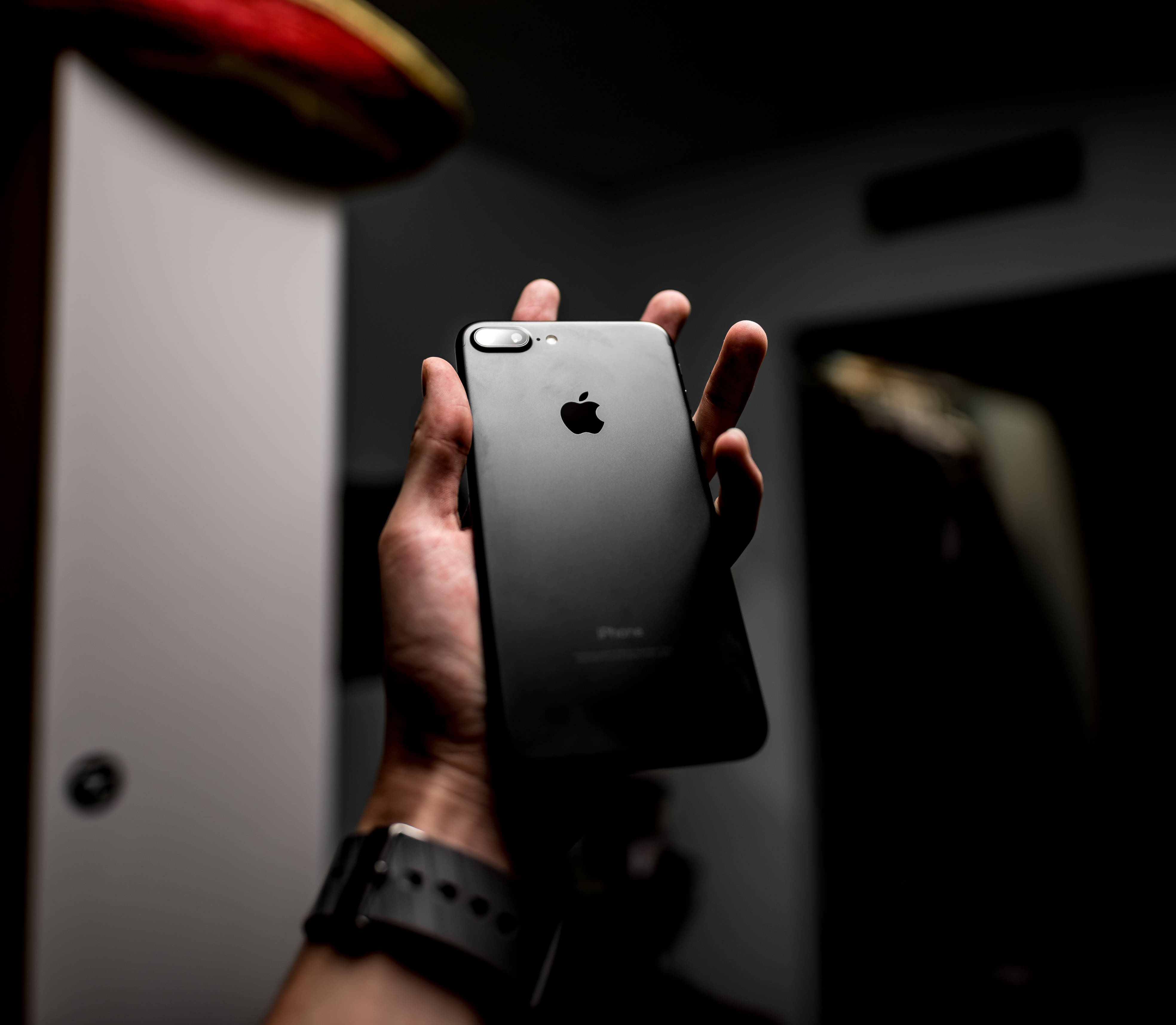 Tyylikäs iPhone 8 houkuttelevalla taustalla Taustakuvat