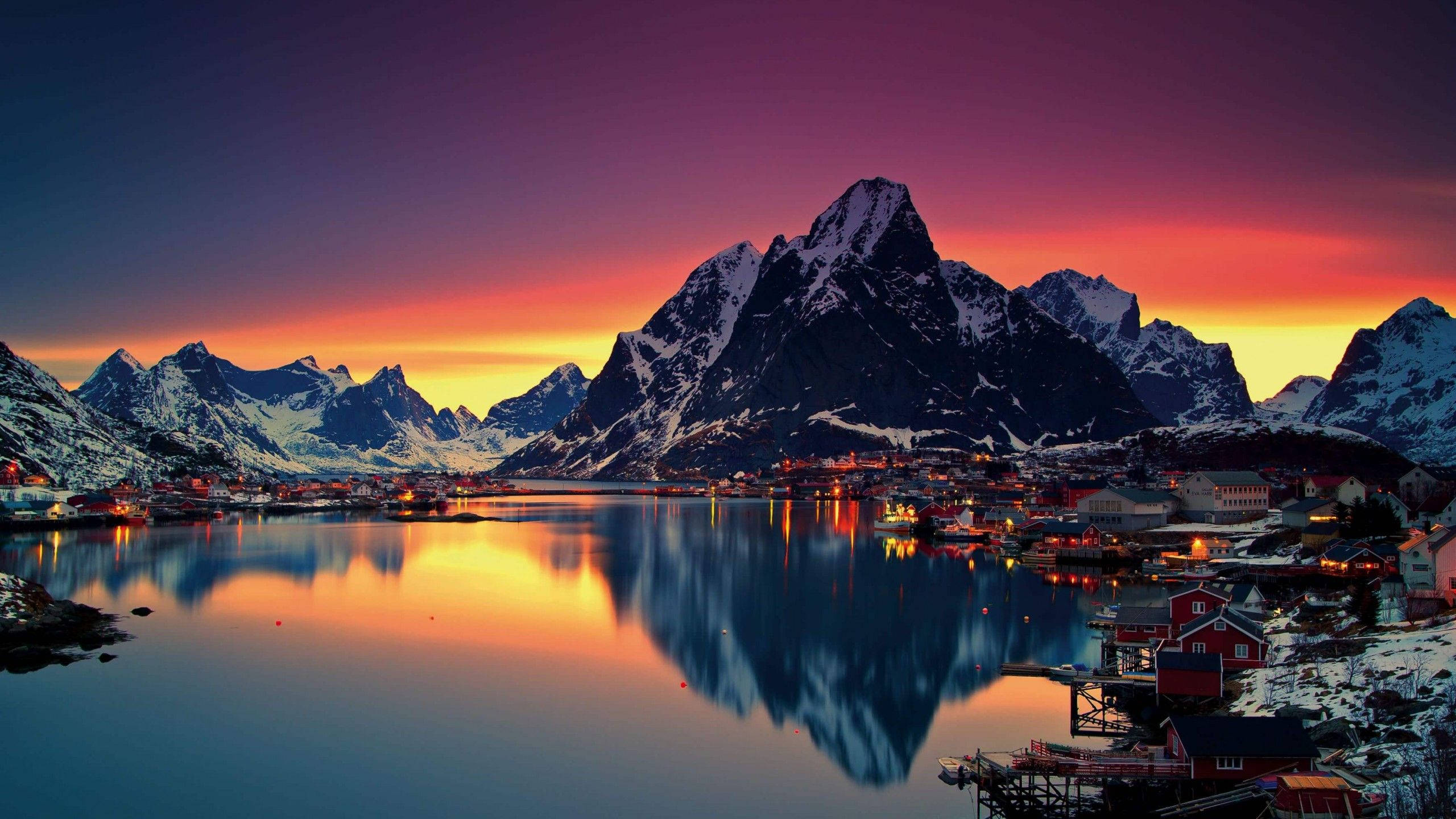 Upea auringonlasku Norjassa Taustakuvat