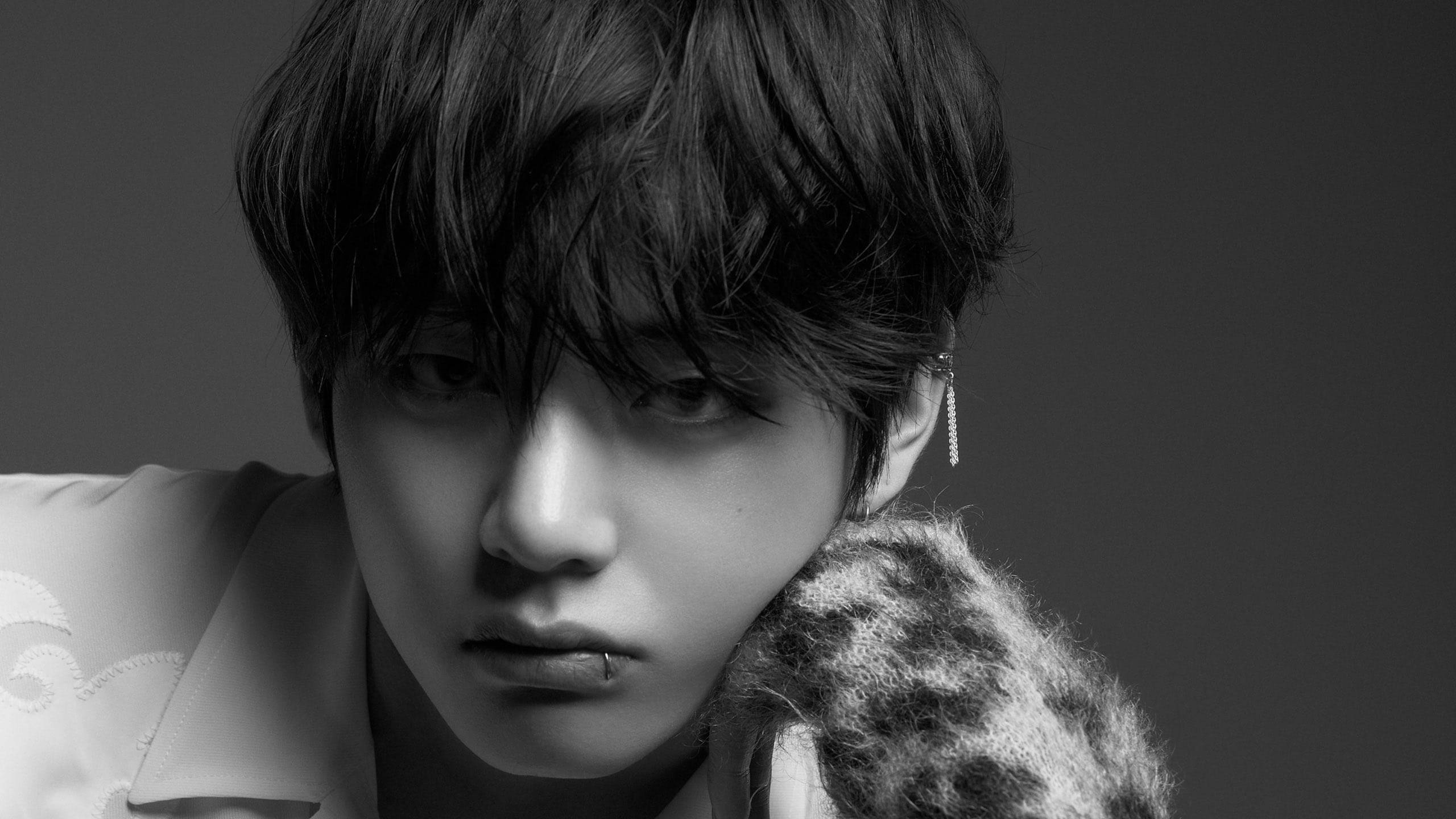 V Of BTS Musta Estetiikka Taustakuvat