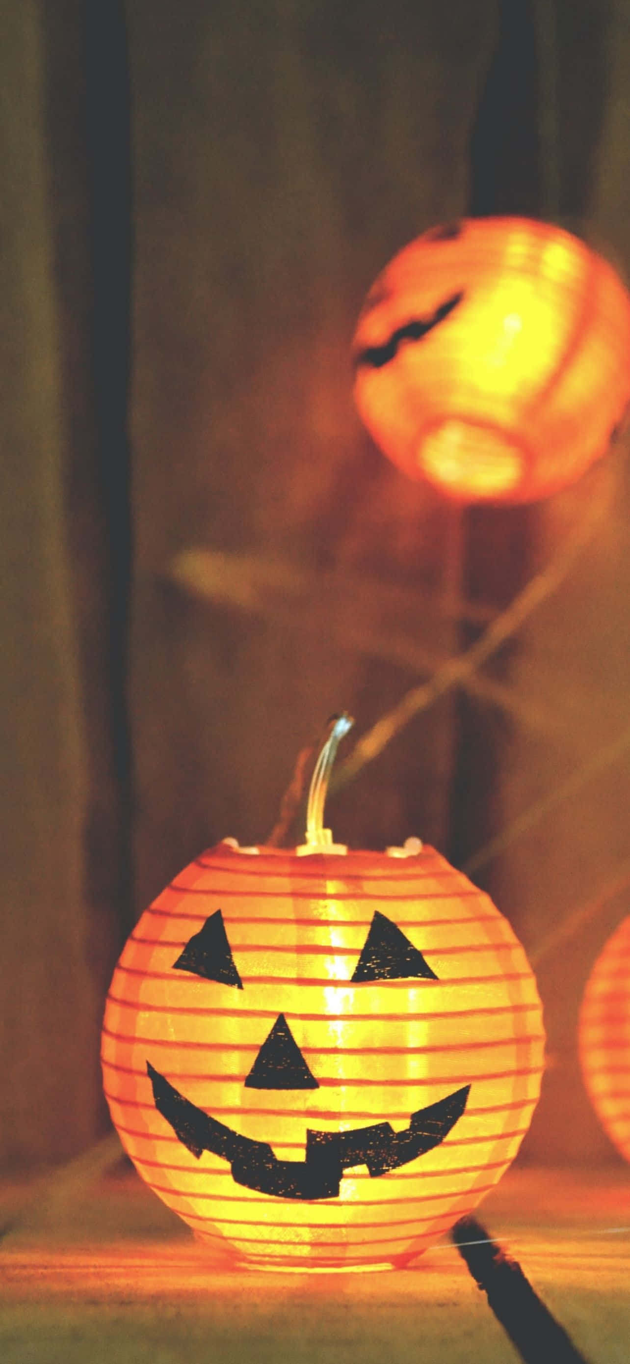 Valmistaudu Halloweeniin iPhonella Taustakuvat