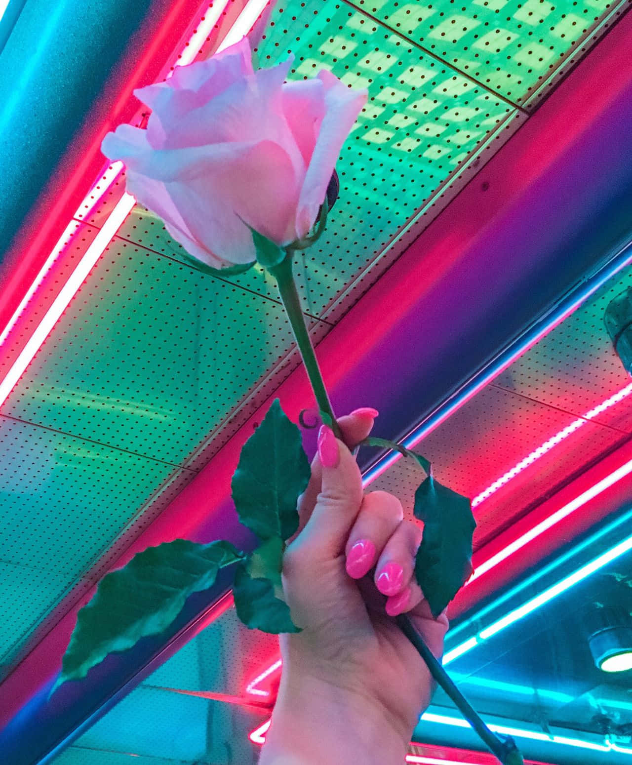 Värikäs unelmamaisema neon-estetiikalla Taustakuvat
