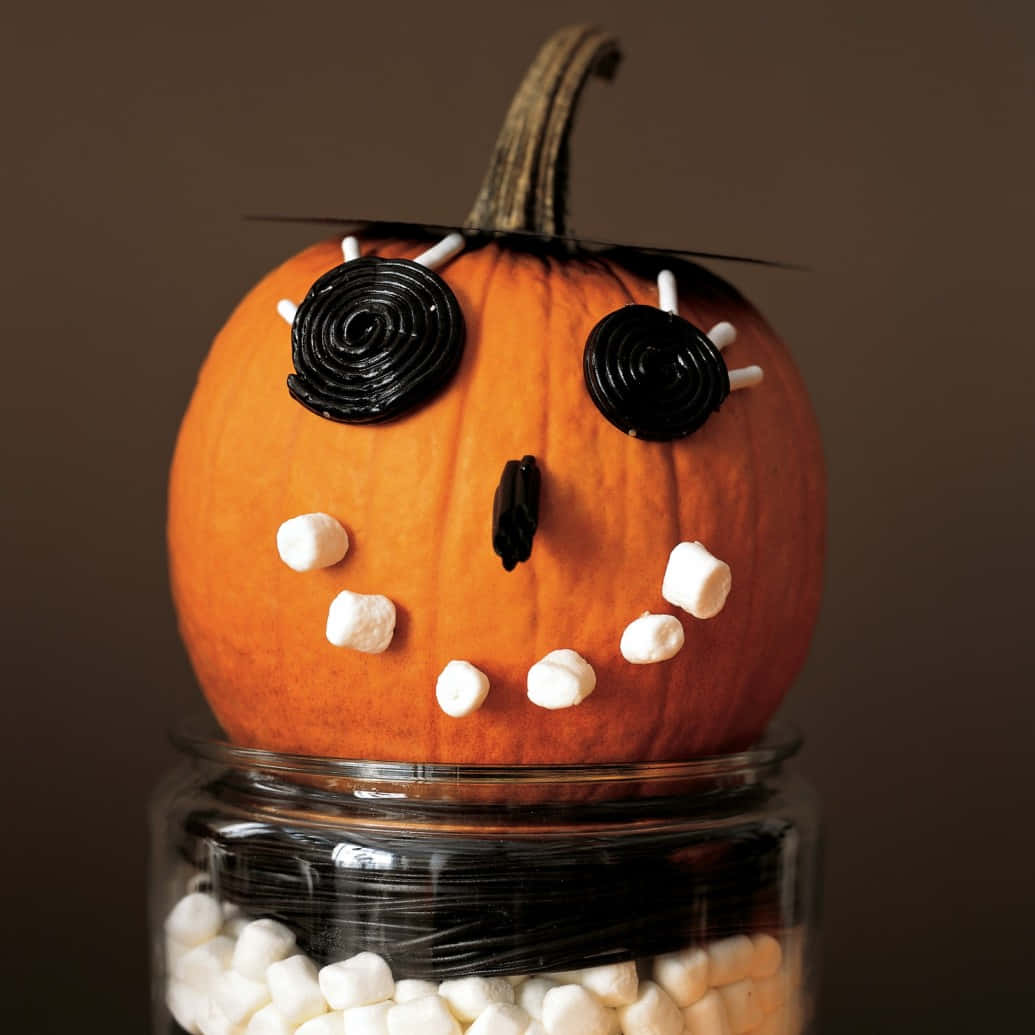 Vietä Halloweenia ystävien kanssa lumoavimmalla tavalla Taustakuvat