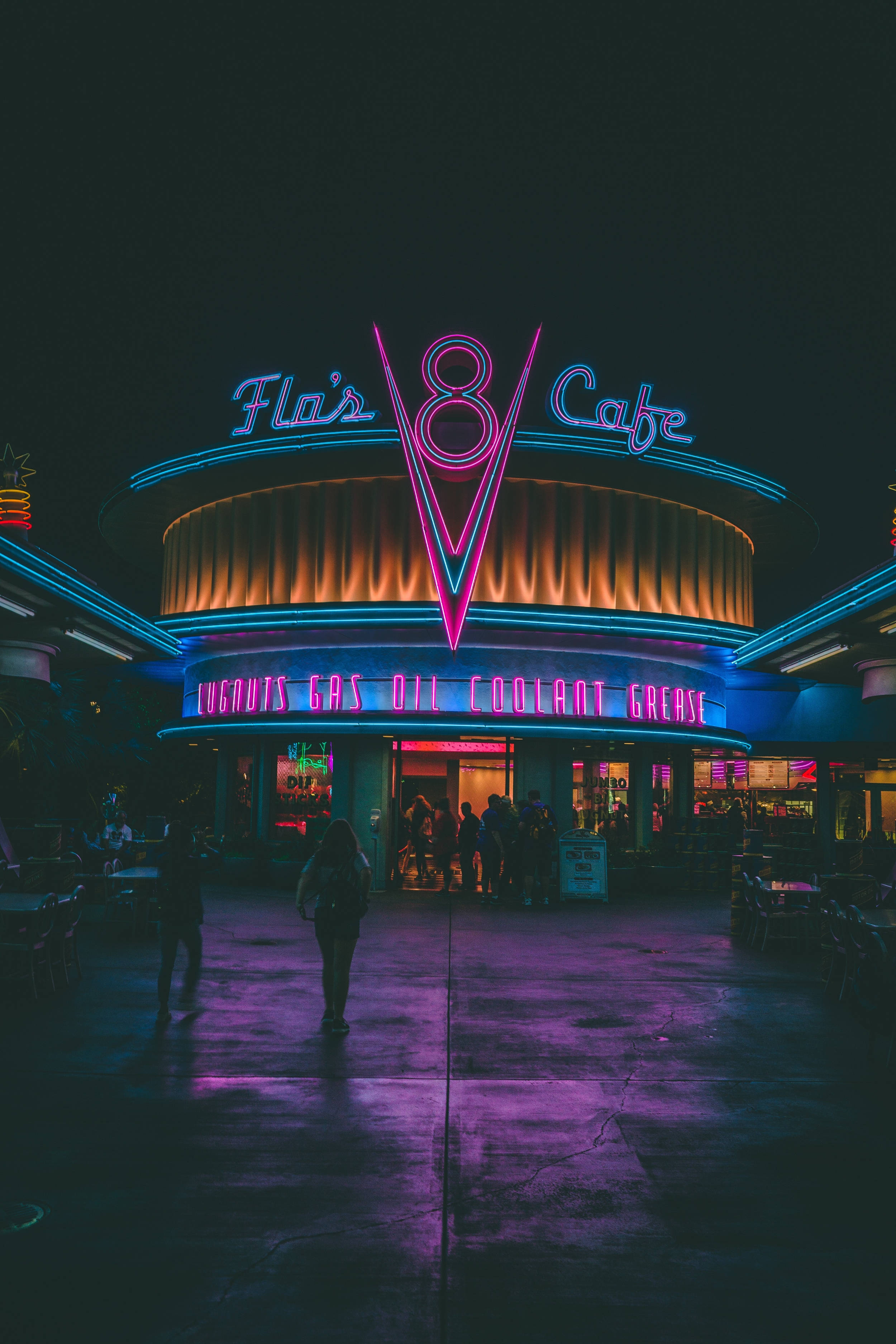 Vilkkua tunnelmaa Flo's V8 -kahvilassa Disney California Adventure Parkissa Taustakuvat