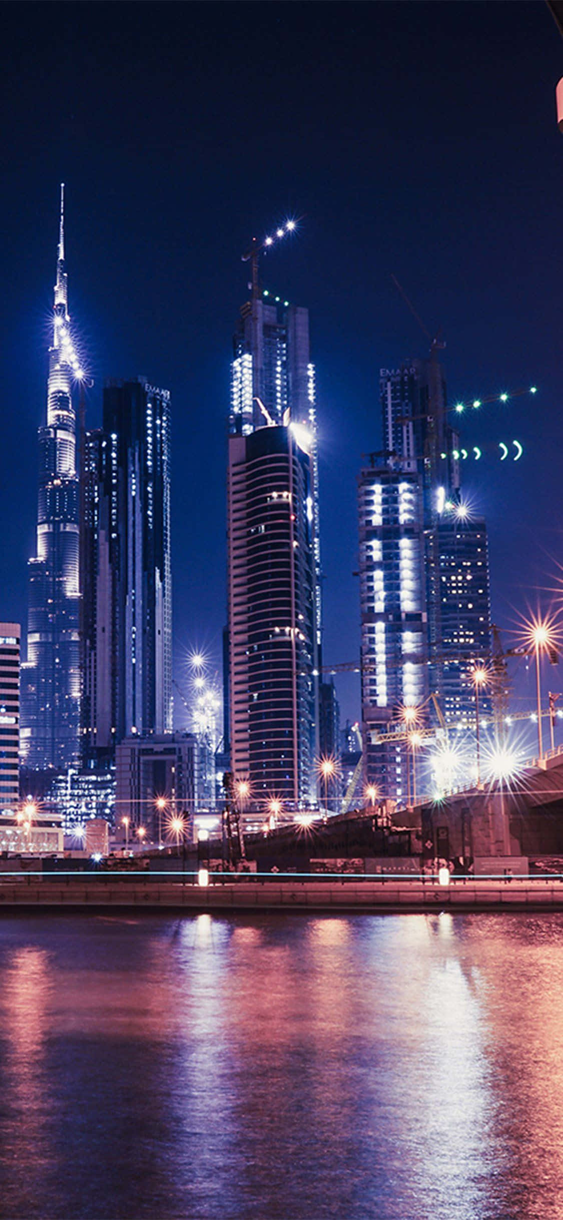 Yönäkymä Dubai City iPhone matala kuvakulma Taustakuvat