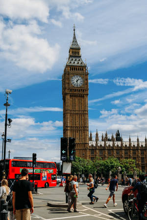 Big Ben ja jalankulkijat — Xiaomi Pad 9 Pro Taustakuvat