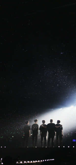 nuest — Galaxy S25 FE Taustakuvat