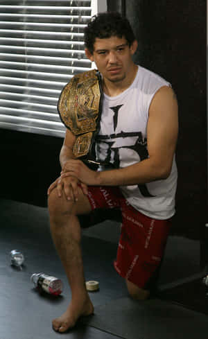 Gilbert Melendez Strikeforce kevytsarjan mestari polvillaan — Pixel Tablet Taustakuvat