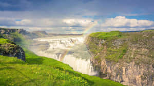 Gullfoss-vesiputous Lounais-Islannissa laajakuvakuva — Vesiputous Taustakuvat
