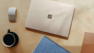 Hajallaan oleva Surface Pro — Surface Taustakuvat
