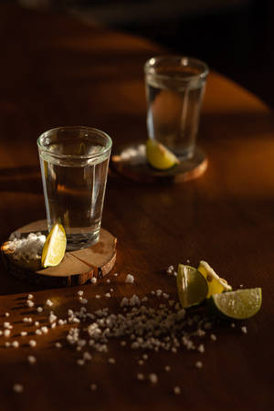 Hienostuneita tequila-shotseja tarjoiltuna limen ja suolan kera — Xiaomi Pad 8 Pro Taustakuvat