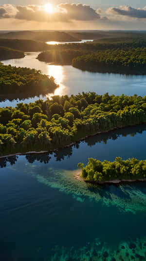 Trooppinen ilmakuva, Karibian rannikko, luonnonmaisema, dronekuvaus, eksoottinen saari, maisematausta, ilmakuva viidakosta, valtameren näkymä, trooppinen kohde, matkailutausta, panoraamaluonto, turkoosi valtameri, saarinäkymä, sademetsän joki, luonnollinen auringonvalo, rantailmakuva, paratiisisaari, vehmas kasvillisuus, aurinkoinen päivä, kesämatkailu — 1440x2560 Taustakuvat