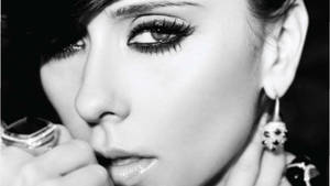 Jennifer Love Hewitt Häikäisevä Katse -taustakuva