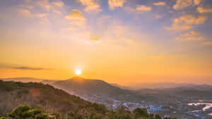 Auringonnousutausta