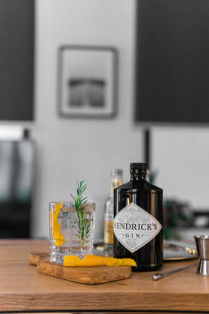 Lähikuva Hendrick's Gin -pullosta — Xiaomi Pad 8 Pro Taustakuvat