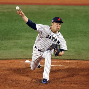 Masahiro Tanaka heittää nopean pallon — 1:1 Taustakuvat