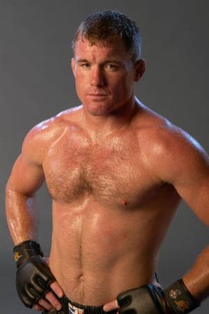 Matt Hughes poseerausmuotokuva — Xiaomi Pad 8 Taustakuvat