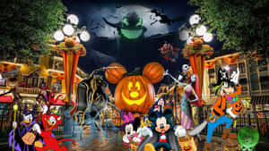 Mikki Hiiri ja ystävät juhlimassa Halloweenia Disneylandissa