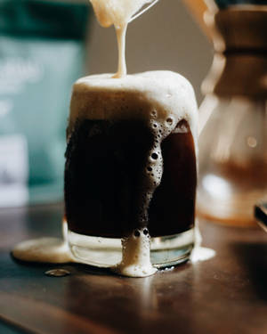 Stout-olutlasi -taustakuva — 4:5 Taustakuvat