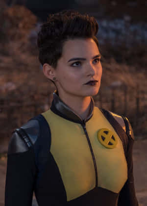 Negasonic Teenage Warhead toiminnassa — Xiaomi Mix Taustakuvat
