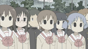 Nichijou-opiskelijat himmeillä väreillä