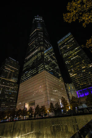 One World Trade Center New York Yö iPhone — Xiaomi Pad 9 Pro Taustakuvat
