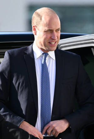 Prinssi William säätää solmiotaan — Huawei MatePad Pro Max Taustakuvat