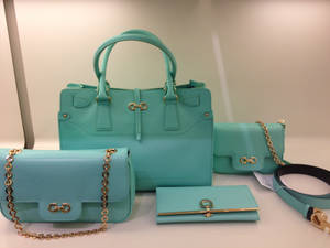 Salvatore Ferragamo Turquoise Bag Set wallpaper — 4:3 Taustakuvat