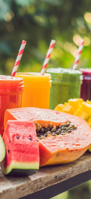 Smoothie hedelmillä -taustakuva — iPhone 18 Taustakuvat