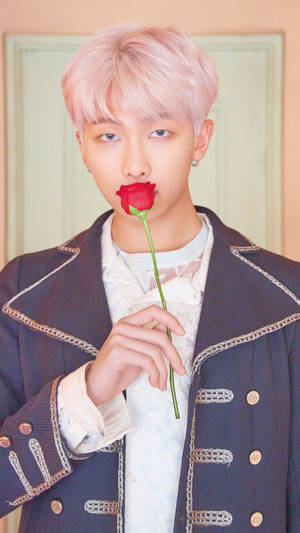 Suloinen BTS RM ruusun kanssa — Söpö BTS Taustakuvat