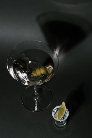 Tequila-martini oliiveilla ja sitruunaviipaleella — Xiaomi Pad 9 Pro Max Taustakuvat