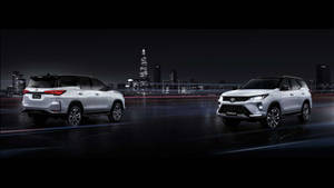 Toyota Fortuner 2021 Legender -malli