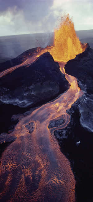 Tulivuorenpurkauksen henkeäsalpaava kauneus Hawaii Volcanoes National Parkissa. — Vivo V Taustakuvat